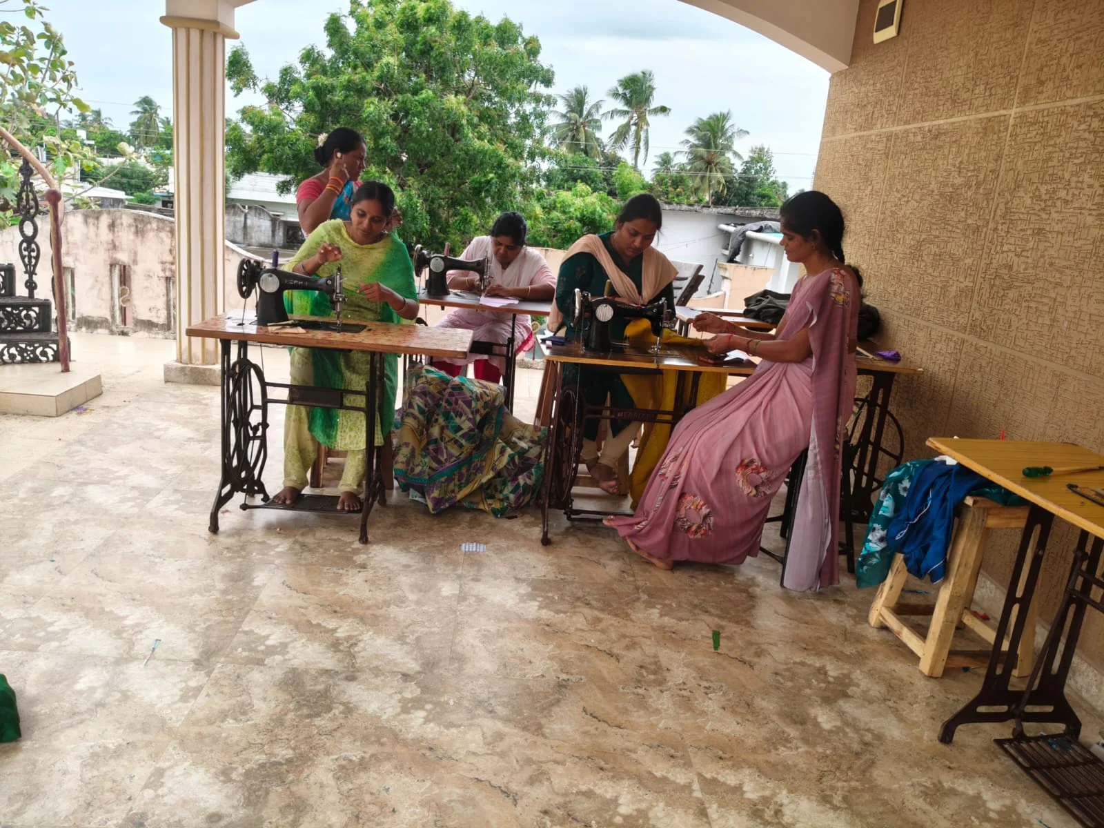 Tailoring training photo