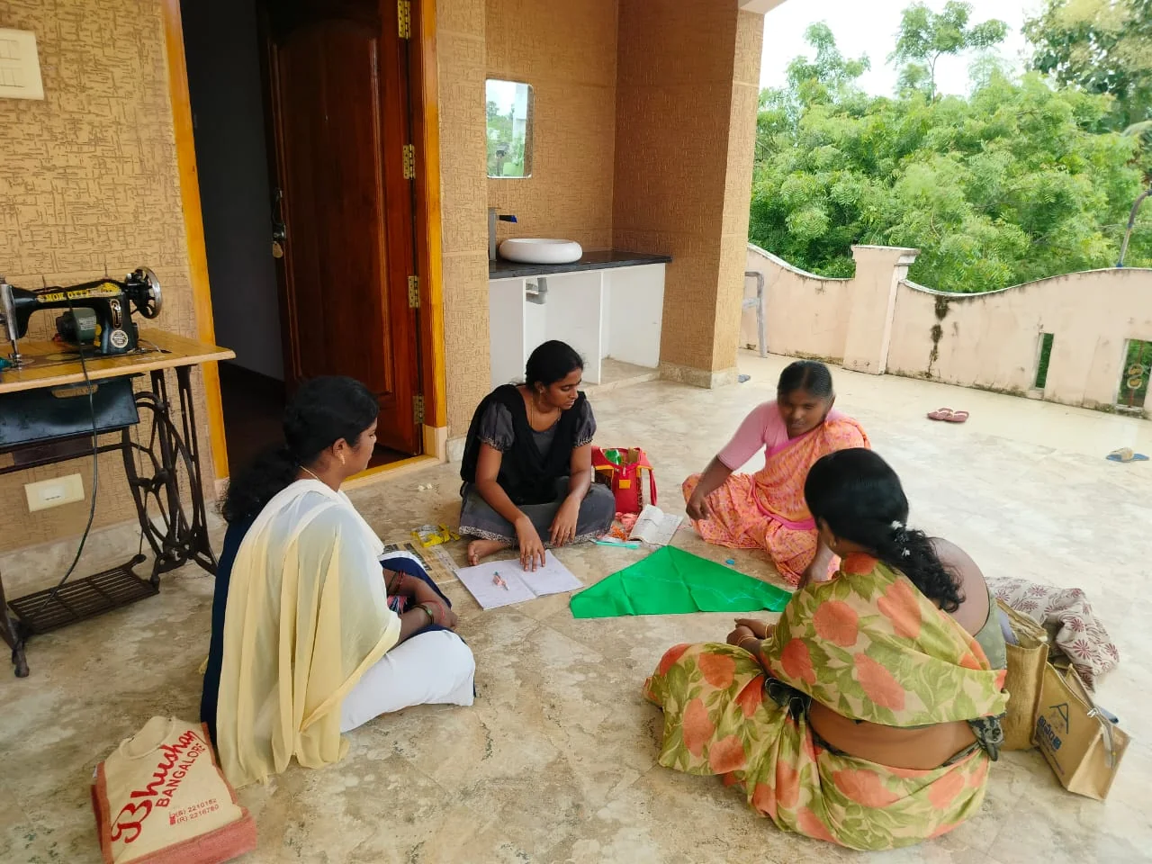 Tailoring training photo